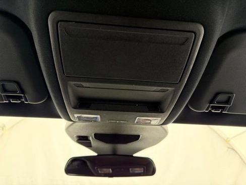 Used 2025 Ford Escape ST-Line Select AWD/4WD image 43