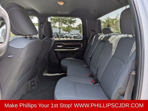 Used 2024 RAM 2500 Big Horn w/ Night Edition AWD/4WD image 13