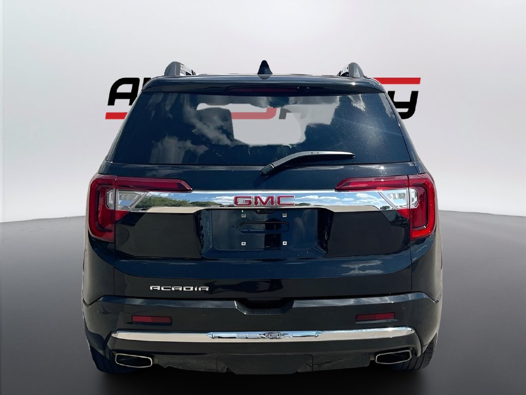 Used 2023 GMC Acadia Denali w/ Black Diamond Edition FWD image 6
