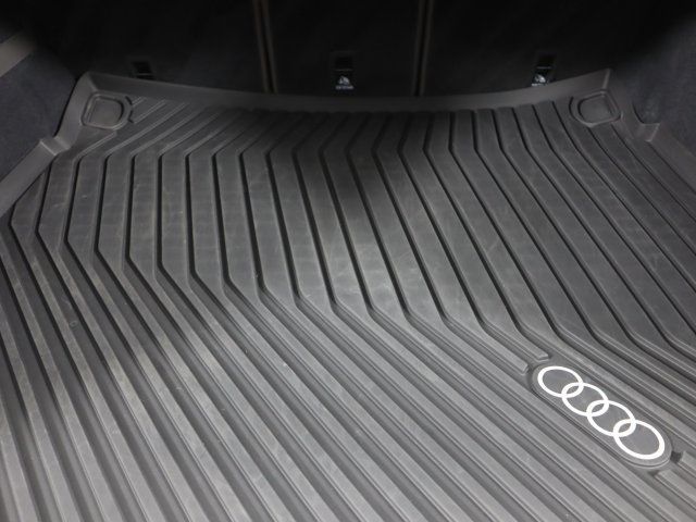 Certified 2025 Audi Q5 Premium Plus w/ Premium Plus AWD/4WD image 25