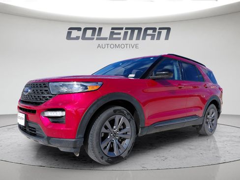 Used 2022 Ford Explorer XLT w/ Equipment Group 202A image 1