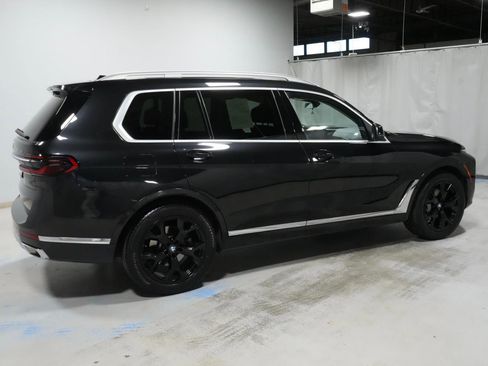 Used 2023 BMW X7 xDrive40i w/ Premium Package image 18