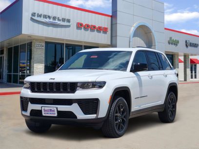 New 2026 Jeep Grand Cherokee Altitude