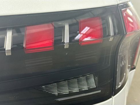 New 2026 INFINITI QX80 4WD w/ Sport Exterior Package image 33