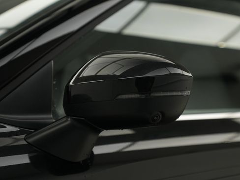 New 2025 Mitsubishi Outlander SE image 10