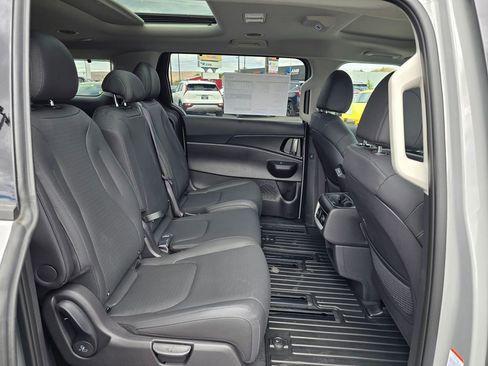 New 2026 Kia Carnival SX Prestige FWD image 12
