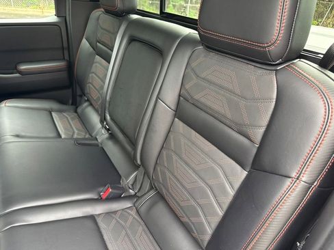 Used 2025 Nissan Frontier PRO-4X w/ Pro Premium Package AWD/4WD image 16
