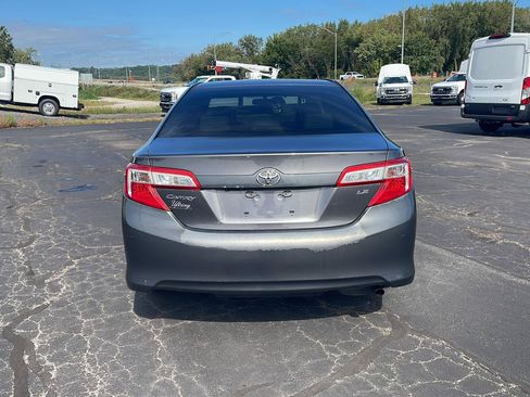 Used 2014 Toyota Camry LE FWD image 4