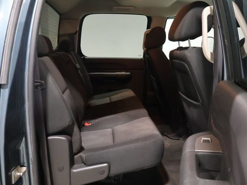 Used 2011 Chevrolet Silverado 2500 LT w/ Interior Plus Package image 20