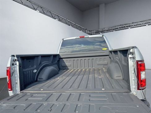 Used 2018 Ford F150 XLT AWD/4WD image 7