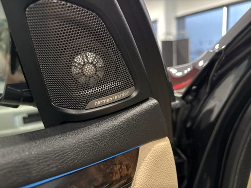 Used 2016 BMW X5 xDrive50i image 34