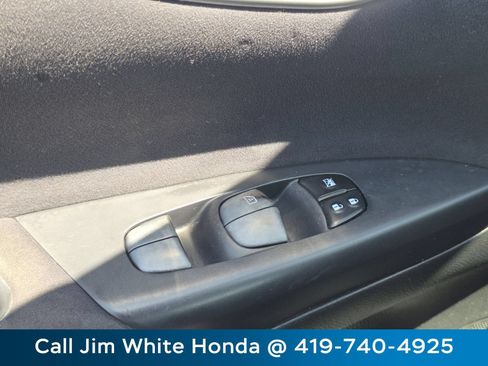 Used 2014 Nissan Sentra SR FWD image 23