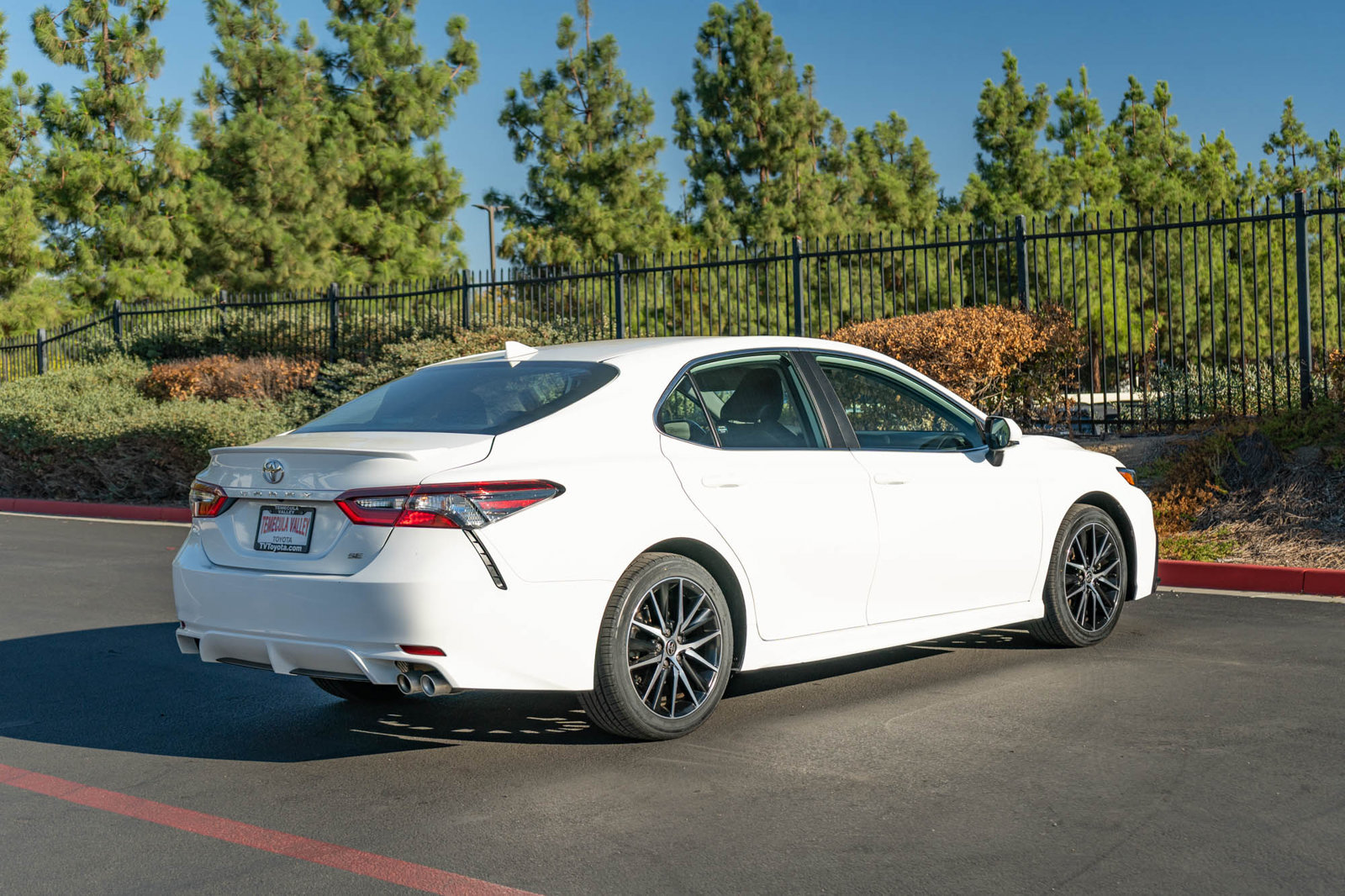 Certified 2024 Toyota Camry SE FWD image 9