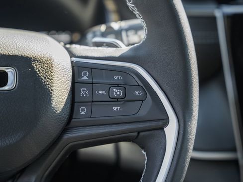 New 2025 Jeep Grand Cherokee Laredo X image 26