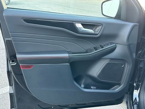 New 2026 Ford Escape ST-Line w/ Tech Pack #1 image 12