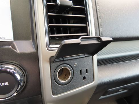 Used 2018 Ford F150 Lariat AWD/4WD image 29
