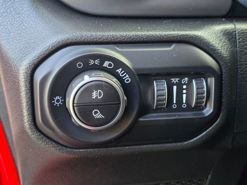 Used 2022 Jeep Gladiator Sport image 22