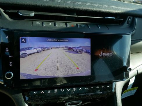 New 2026 Jeep Grand Cherokee Altitude AWD/4WD image 20
