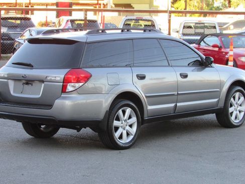 Used 2008 Subaru Outback 2.5i image 8