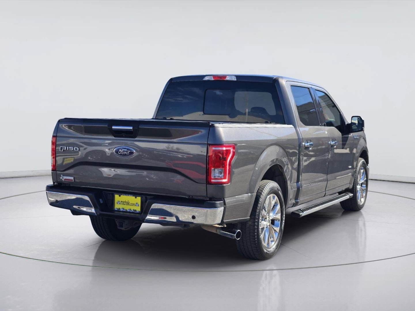 Used 2015 Ford F150 XLT w/ Equipment Group 302A Luxury RWD image 8