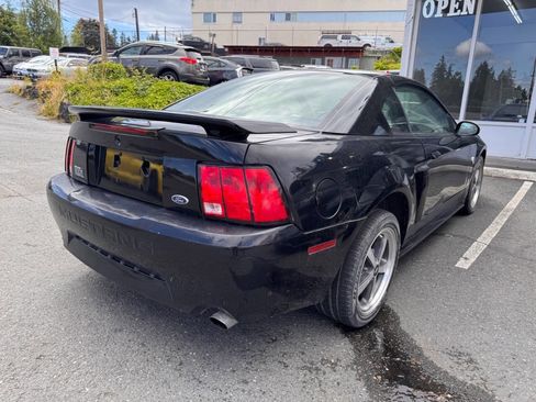 Used 2004 Ford Mustang Mach 1 RWD image 3