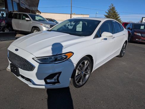 Used 2020 Ford Fusion Titanium image 3