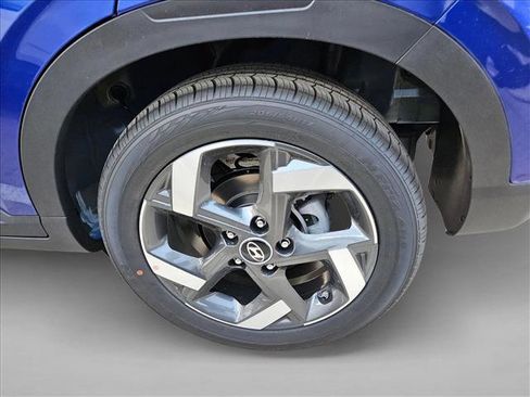 New 2026 Hyundai Venue SEL image 9
