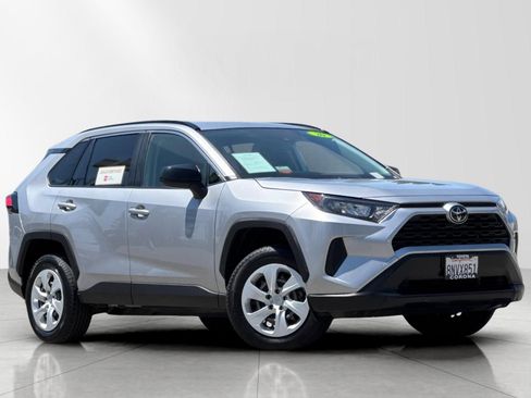 Used 2020 Toyota RAV4 LE w/ Carpet Mat Package FWD image 1