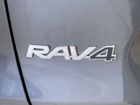 Used 2024 Toyota RAV4 LE AWD/4WD image 11