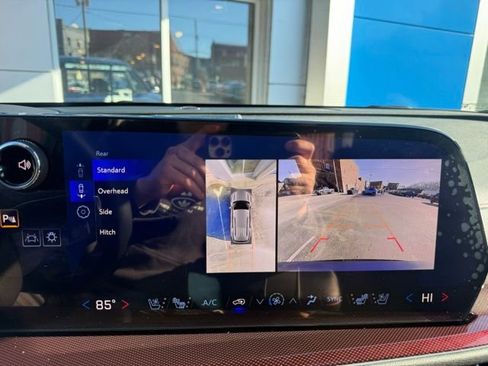 Used 2025 Chevrolet Traverse RS w/ LPO, Floor Liner Package image 30