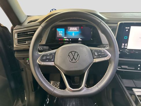 Used 2024 Volkswagen Atlas Cross Sport SE FWD image 28