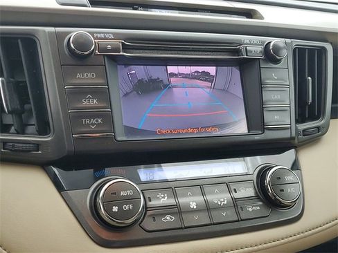 Used 2013 Toyota RAV4 XLE image 28