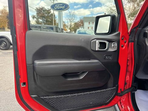 Used 2022 Jeep Wrangler Unlimited Rubicon 4xe w/ Cold Weather Group image 16