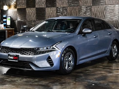 Used 2022 Kia K5 LXS FWD image 6