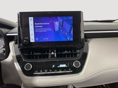 Used 2023 Toyota Corolla Cross L image 21