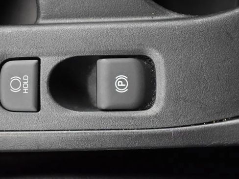 Used 2025 Toyota Corolla LE image 32