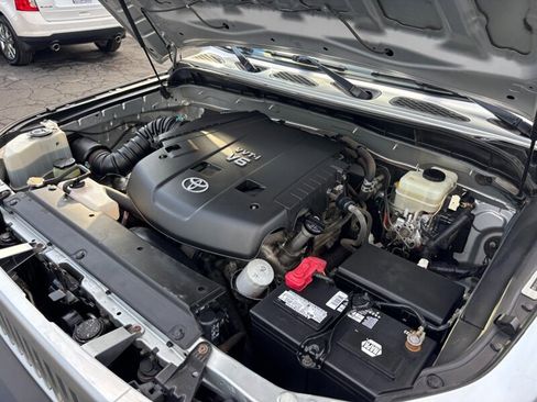 Used 2007 Toyota FJ Cruiser Base image 19