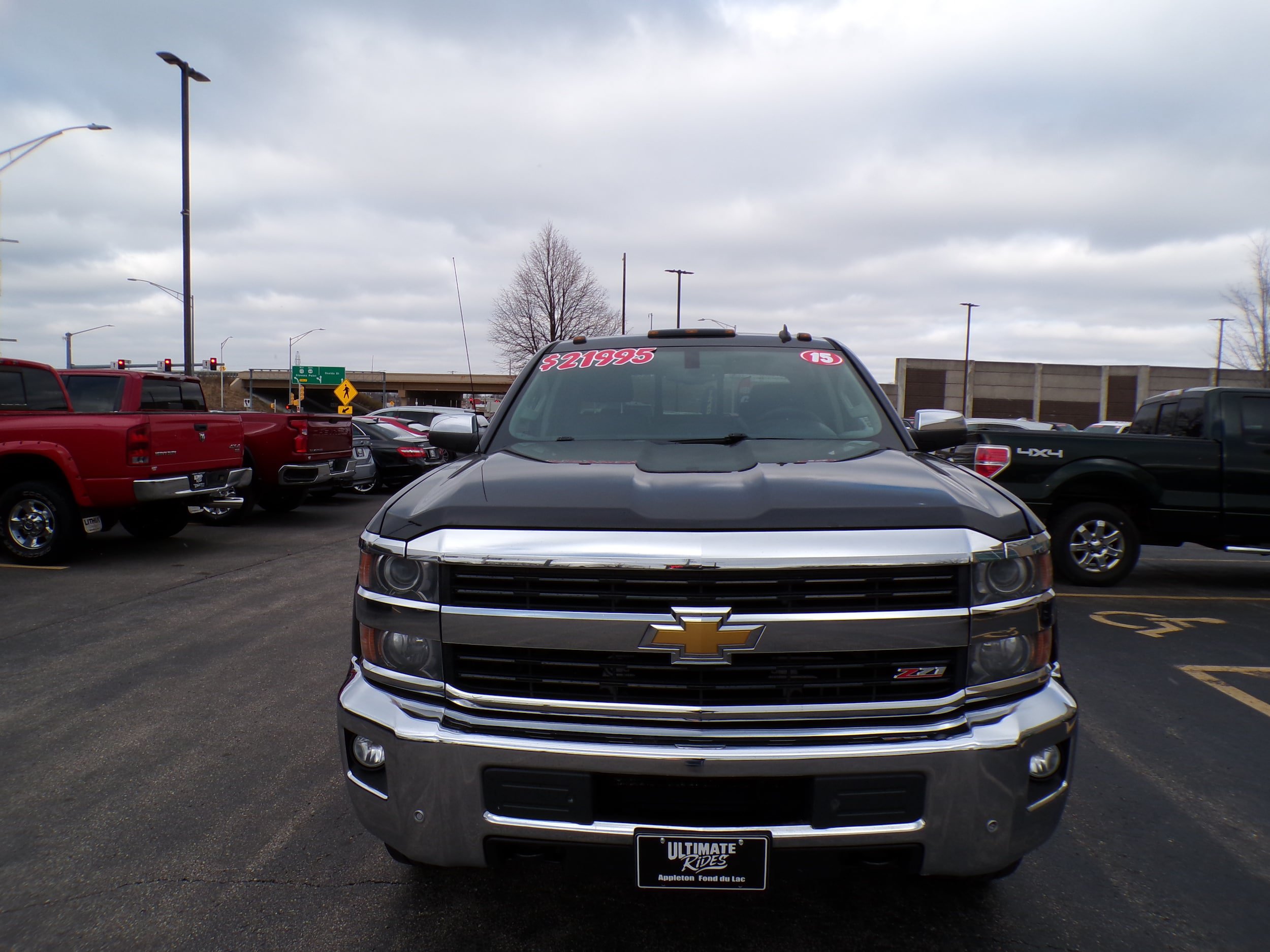 Used 2015 Chevrolet Silverado 2500 LTZ AWD/4WD image 2