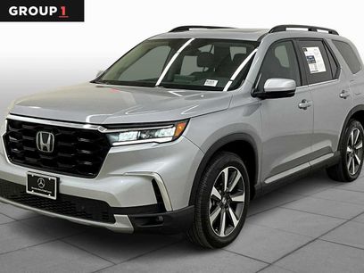 Used 2025 Honda Pilot Touring
