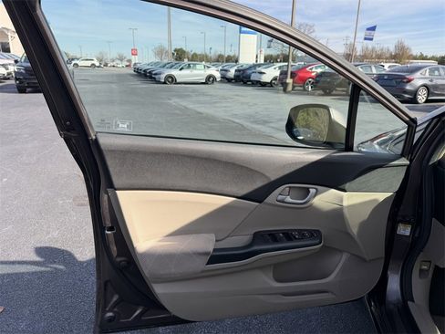 Used 2012 Honda Civic LX image 16