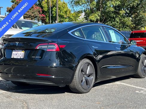 Used 2018 Tesla Model 3 Long Range image 4