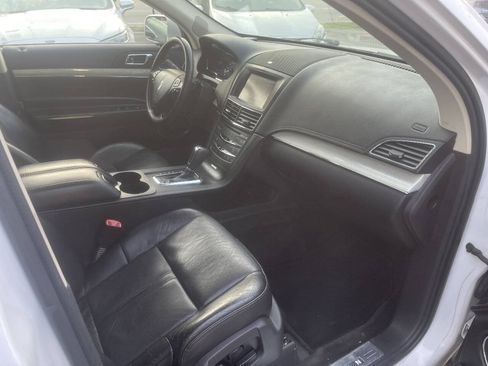 Used 2014 Lincoln MKT AWD w/ Equipment Group 201A image 23