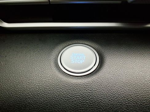 Certified 2021 Hyundai Elantra SEL FWD image 23