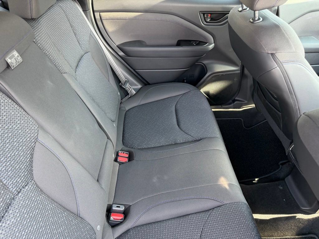 Used 2026 Subaru Forester Premium AWD/4WD image 17