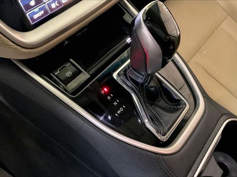 Used 2022 Subaru Outback Limited AWD/4WD image 15