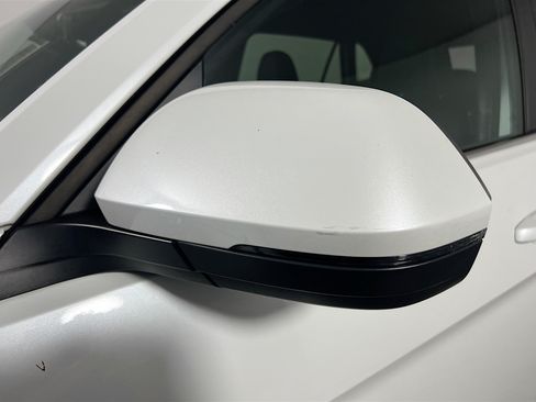 Used 2026 Volkswagen Atlas Cross Sport SE FWD image 13