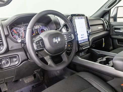 New 2025 RAM 2500 Big Horn image 4