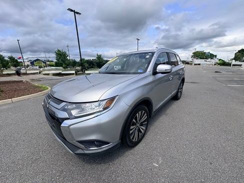 Used 2019 Mitsubishi Outlander SEL AWD/4WD image 3