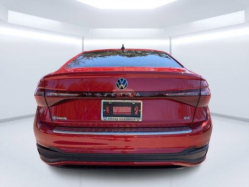 New 2026 Volkswagen Jetta SE FWD image 4