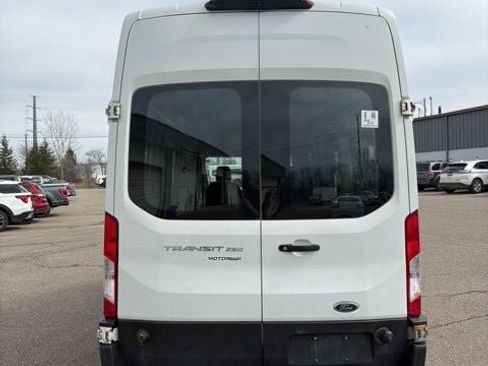 Used 2019 Ford Transit 250 148 High Roof RWD image 3